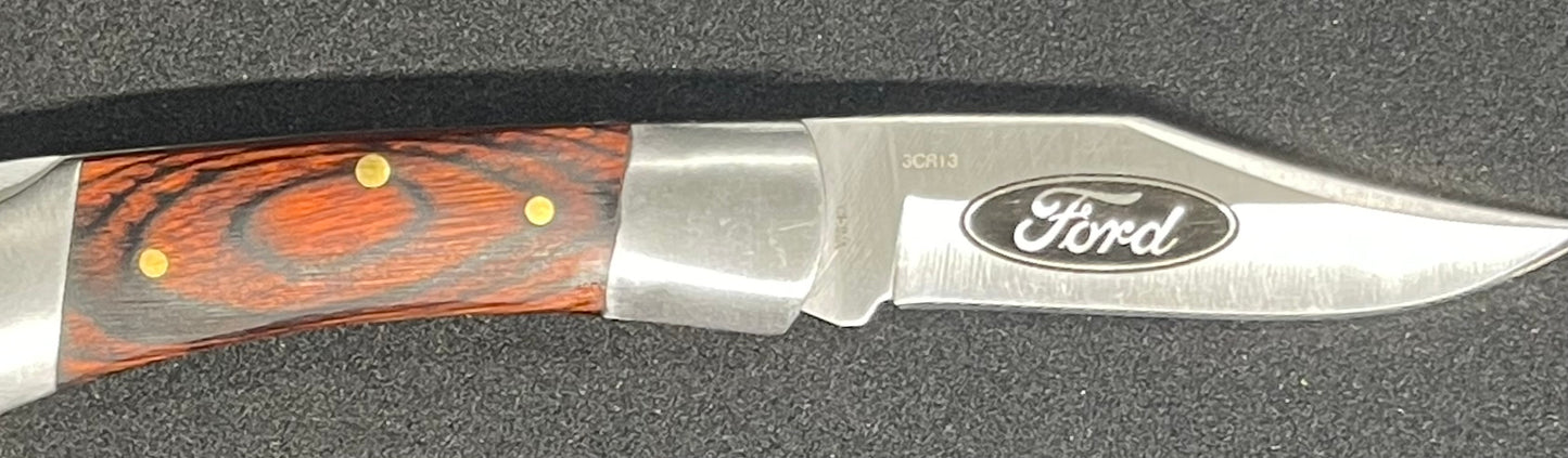 Custom engraved pocket knife