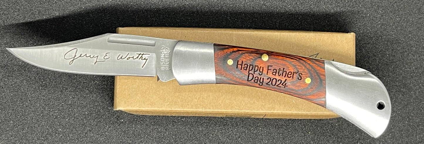 Custom engraved pocket knife